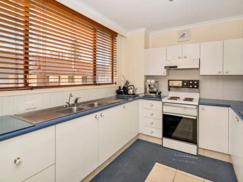 7/31 Brittannia Ave, Broadbeach QLD 4218