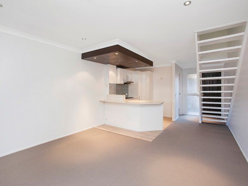 15/5 Galeen Drive, Burleigh Waters QLD 4220