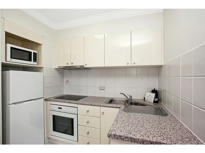304/9 Beach Parade, Surfers Paradise QLD 4217