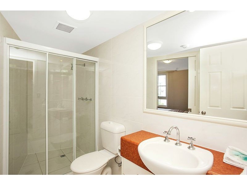 304/9 Beach Parade, Surfers Paradise QLD 4217