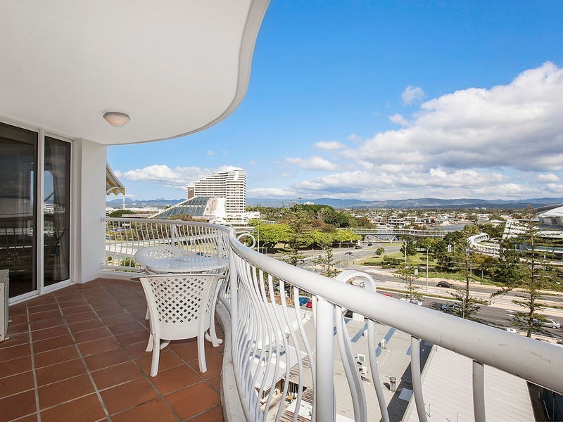 1712/90 Surf Parade (The Phoenician East Tower), Broadbeach QLD 4218
