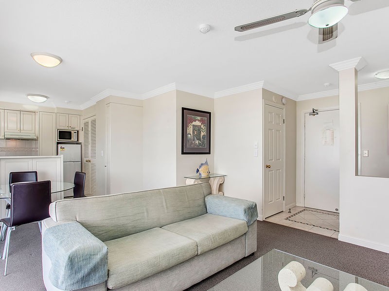 1712/90 Surf Parade (The Phoenician East Tower), Broadbeach QLD 4218