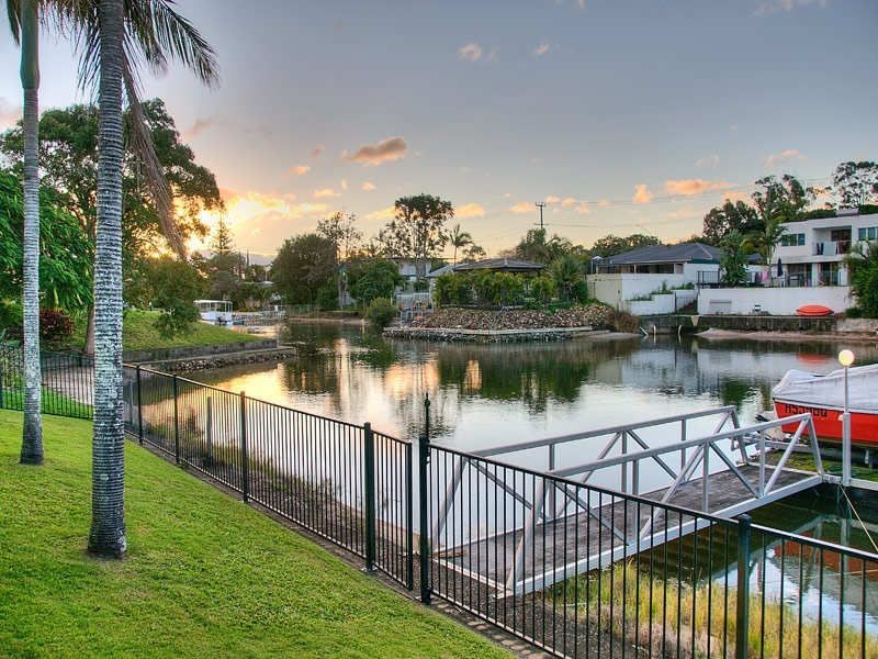 51 Rapallo Avenue, Isle Of Capri QLD 4217