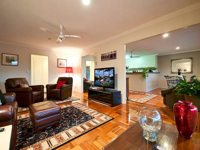 51 Rapallo Avenue, Isle Of Capri QLD 4217