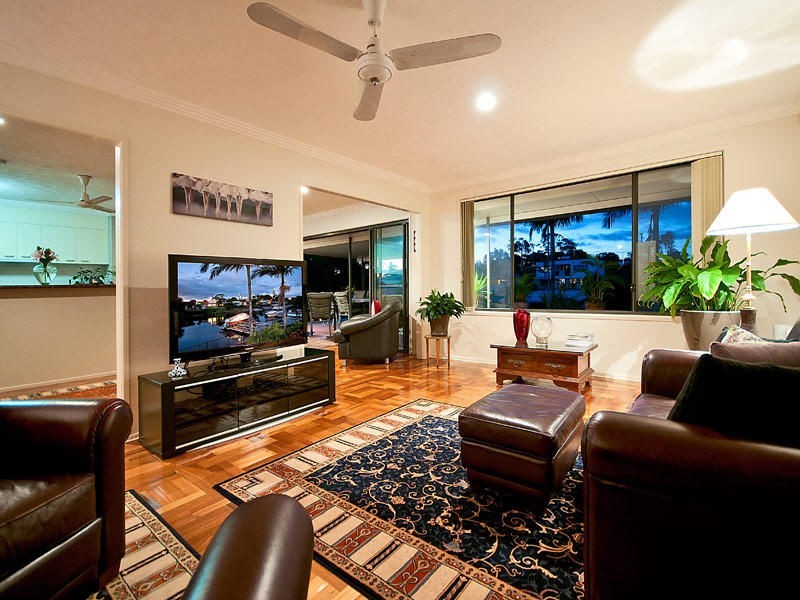 51 Rapallo Avenue, Isle Of Capri QLD 4217