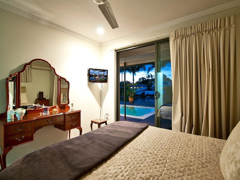 51 Rapallo Avenue, Isle Of Capri QLD 4217