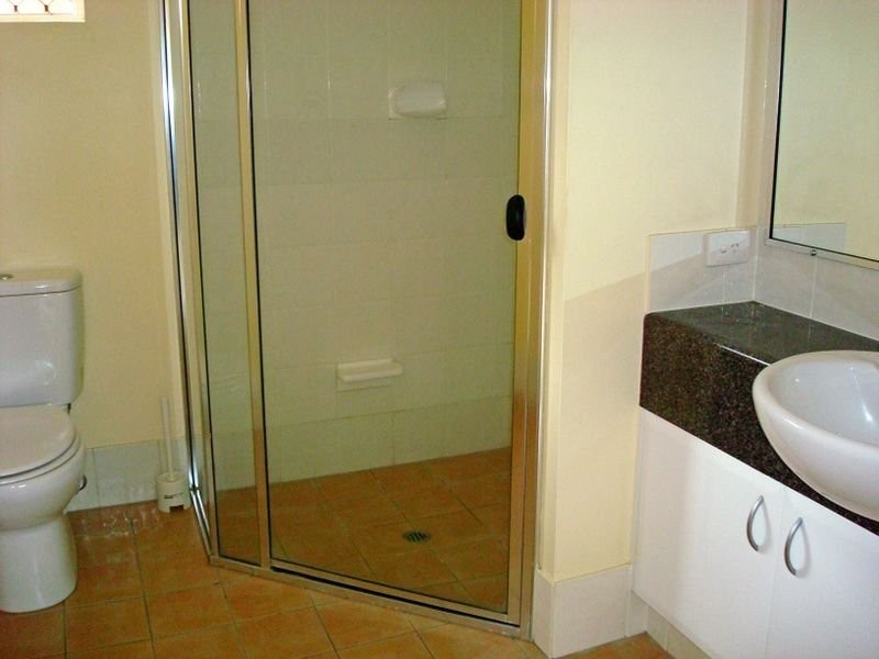 2/37 Sunbrite, Mermaid Beach QLD 4218