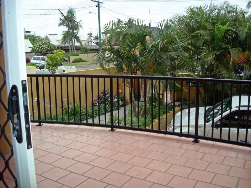 2/37 Sunbrite, Mermaid Beach QLD 4218