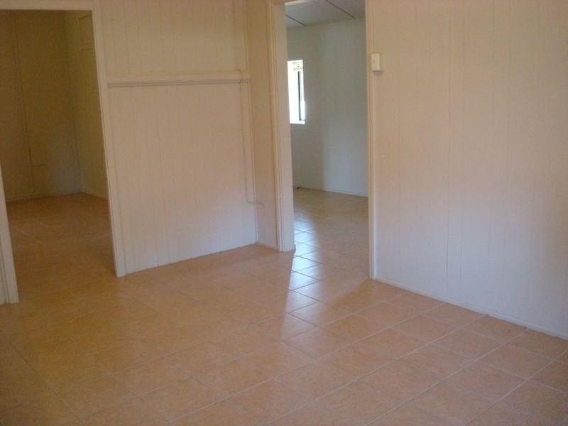 Unit 1/9 Clayton Street, Labrador QLD 4215