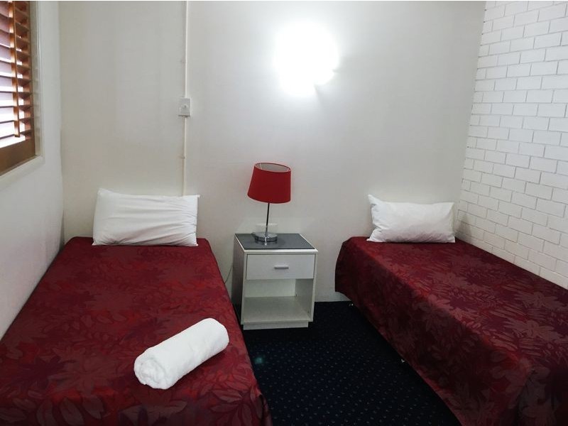609/40 Surf Parade (Travel Inn), Broadbeach QLD 4218