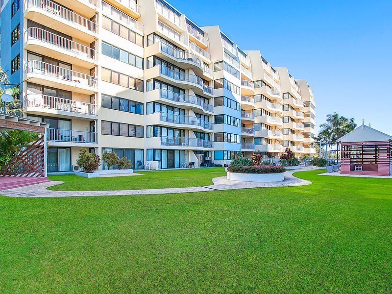 609/40 Surf Parade (Travel Inn), Broadbeach QLD 4218