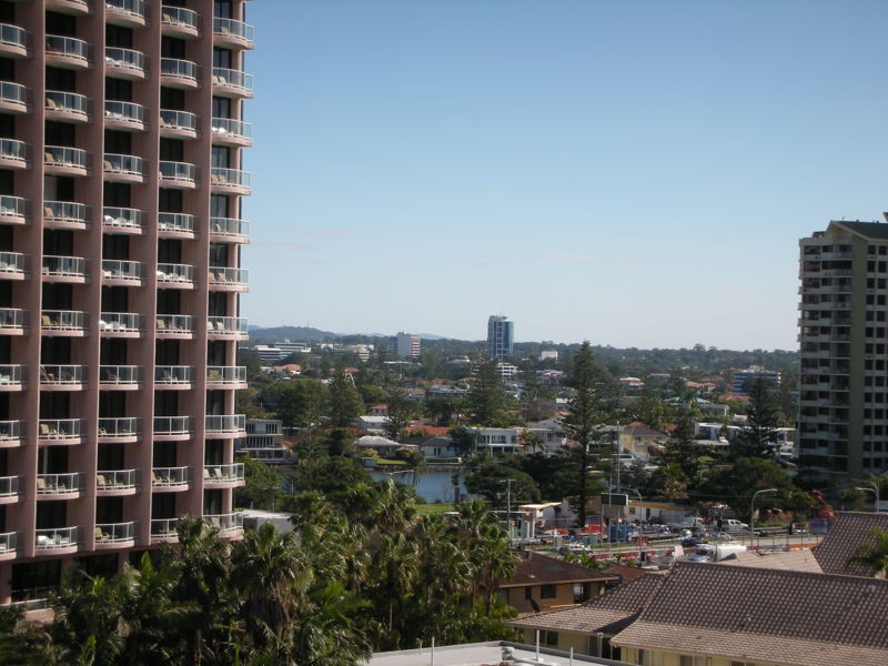 909/9 Beach Parade, Surfers Paradise QLD 4217