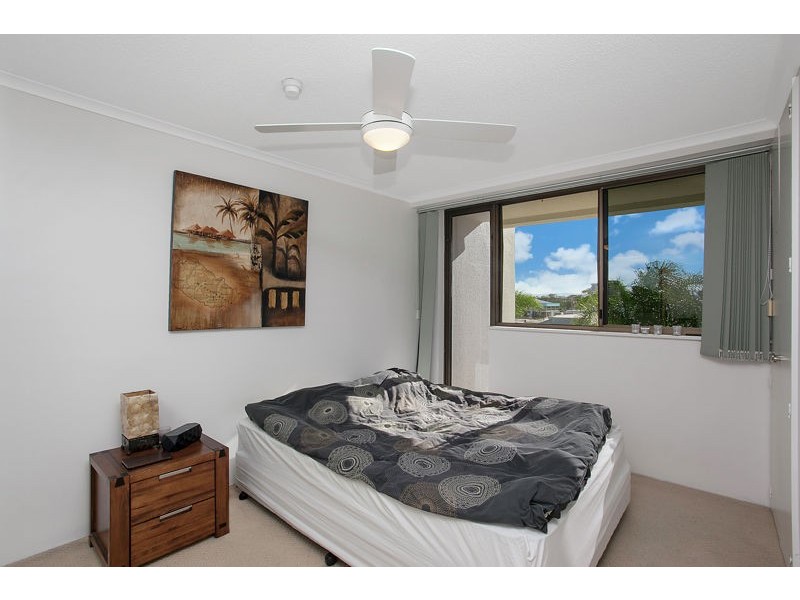 5C/10 Marine Parade, Southport QLD 4215