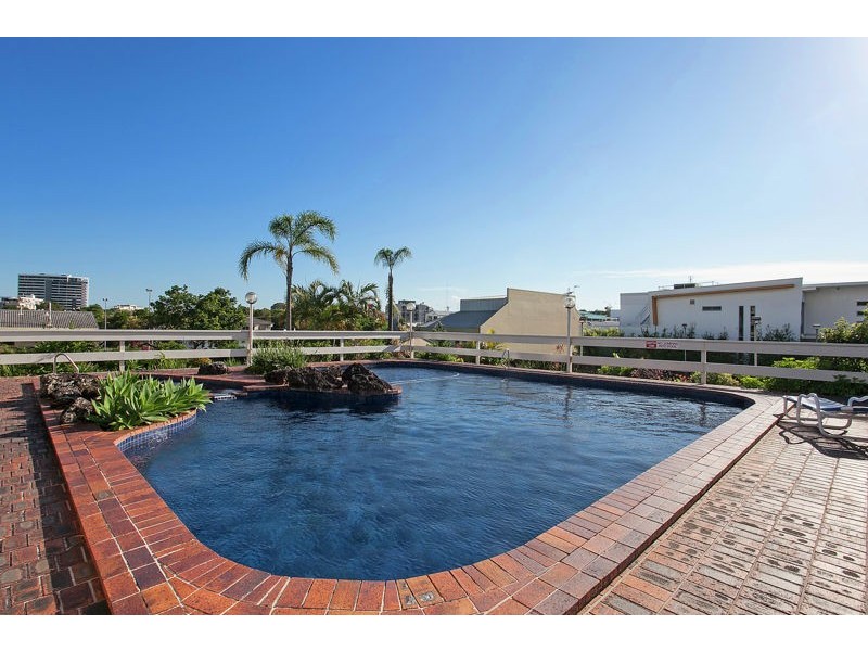 5C/10 Marine Parade, Southport QLD 4215