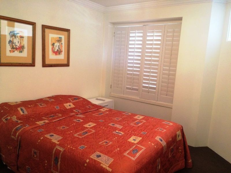 610/9 BEACH PARADE, Surfers Paradise QLD 4217