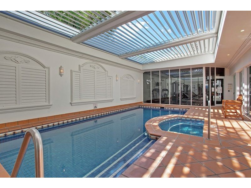 610/9 BEACH PARADE, Surfers Paradise QLD 4217