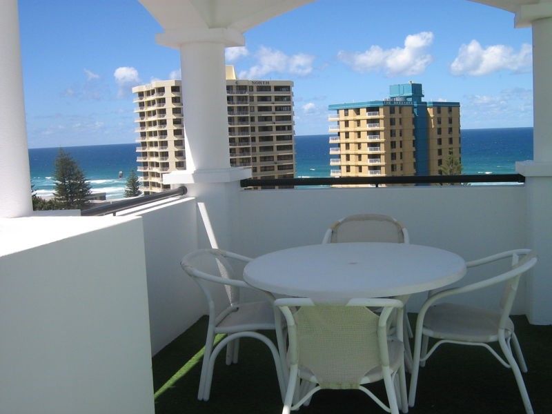 610/9 BEACH PARADE, Surfers Paradise QLD 4217