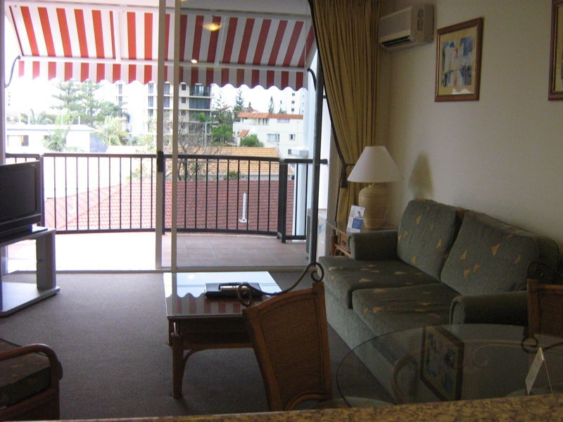 411/9 BEACH PARADE, Surfers Paradise QLD 4217