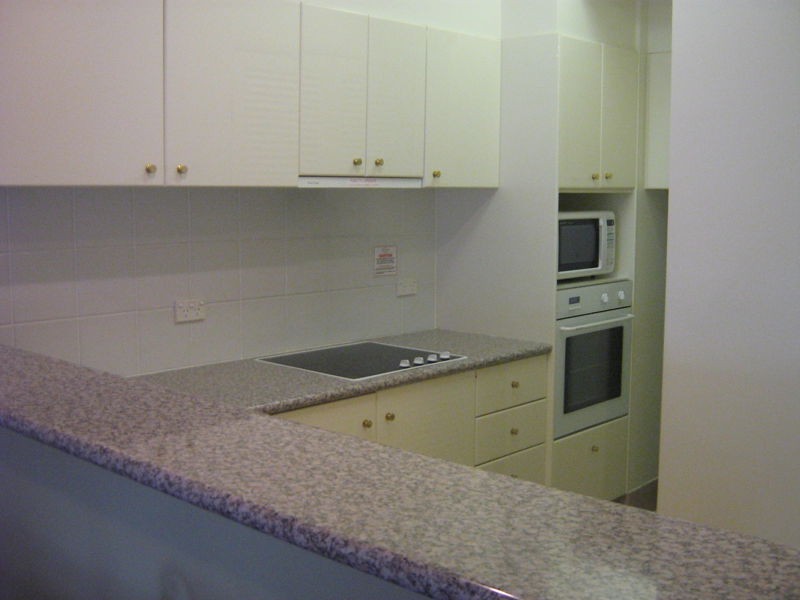 411/9 BEACH PARADE, Surfers Paradise QLD 4217