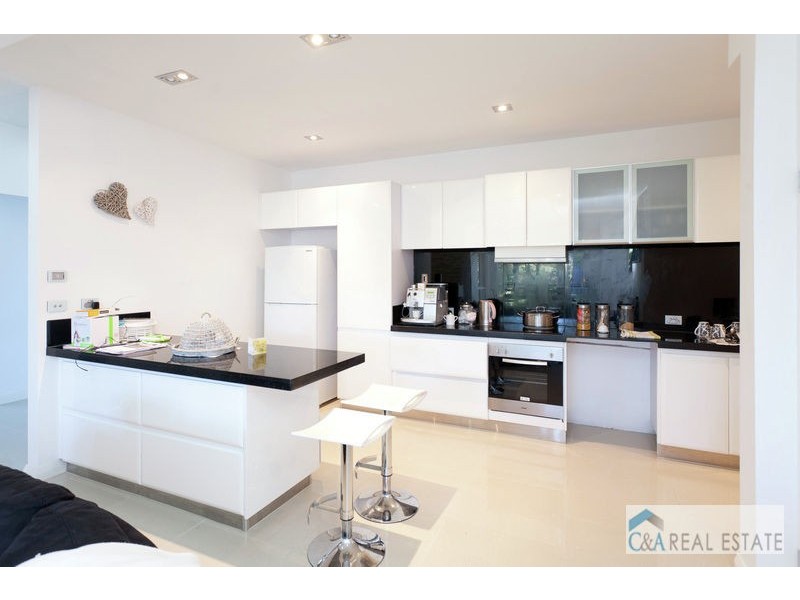 4/23 Andromeda Parade, Robina QLD 4226