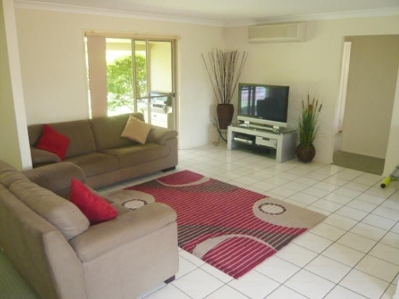10 Kingarry Circuit, Merrimac QLD 4226