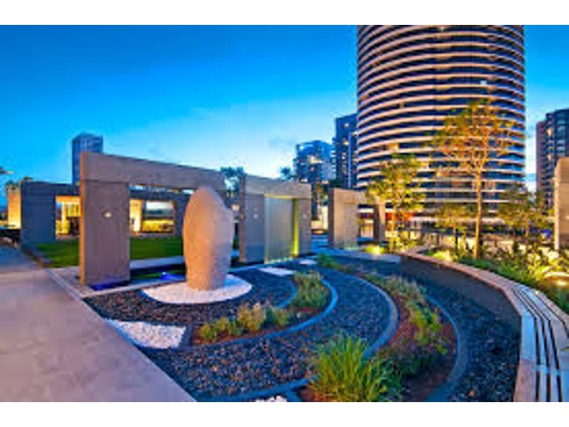 21 Elizabeth Ave, Broadbeach QLD 4218