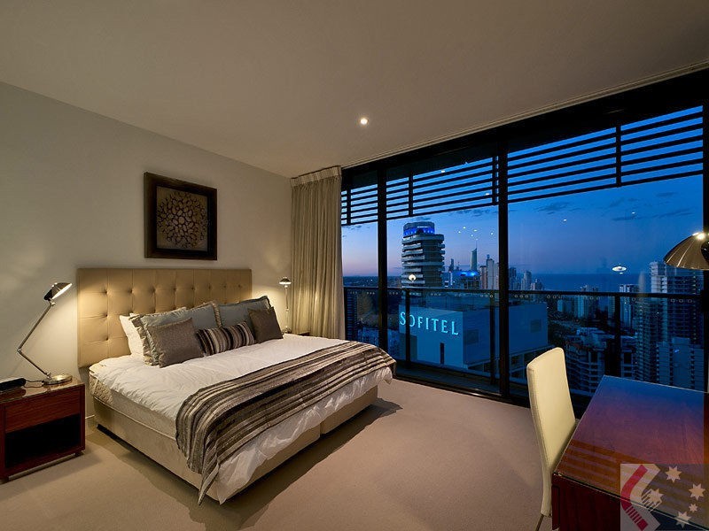 22904 Oracle 21 Elizabeth Avenue, Broadbeach QLD 4218
