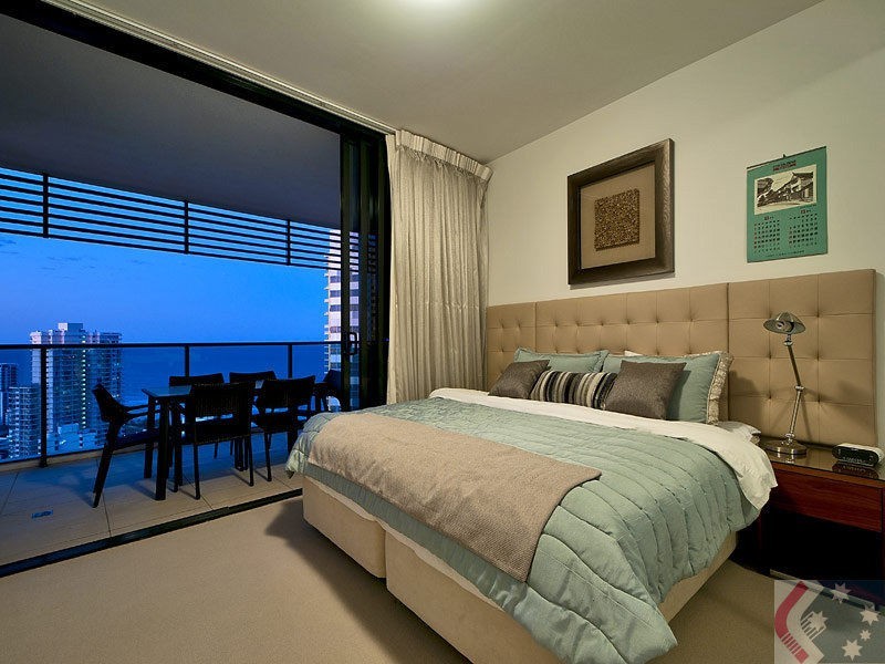 22904 Oracle 21 Elizabeth Avenue, Broadbeach QLD 4218