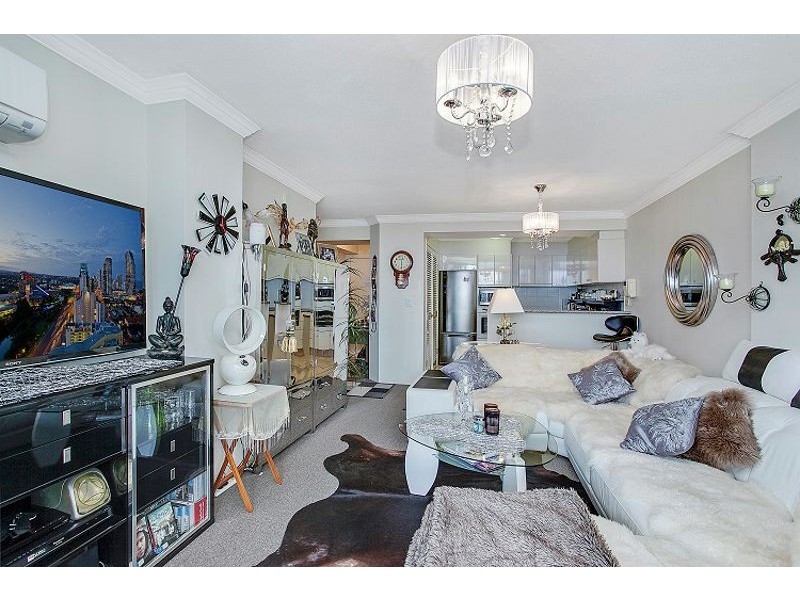 807/9 BEACH PARADE, Surfers Paradise QLD 4217