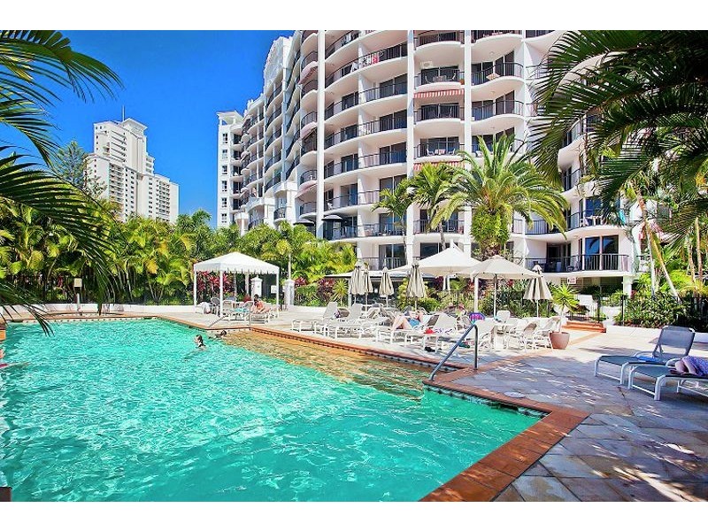 807/9 BEACH PARADE, Surfers Paradise QLD 4217