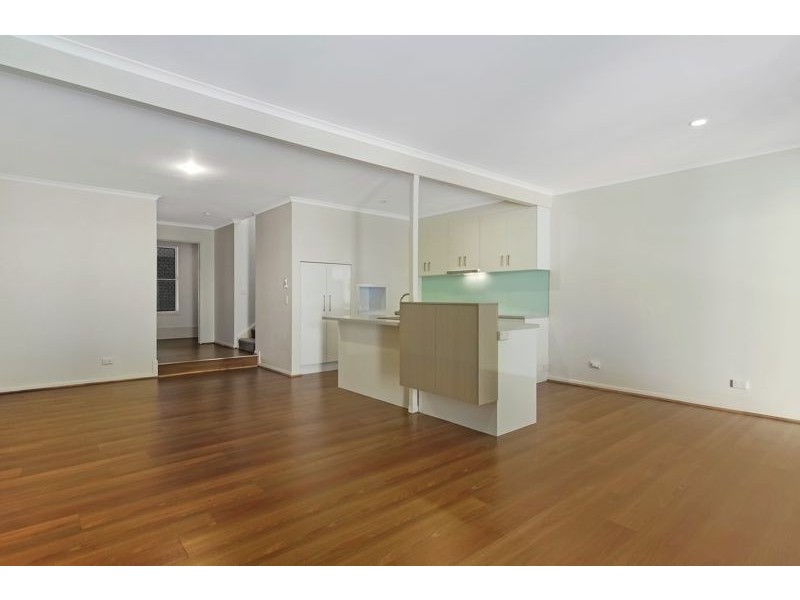 4/7 Wildwood Court, Bundall QLD 4217