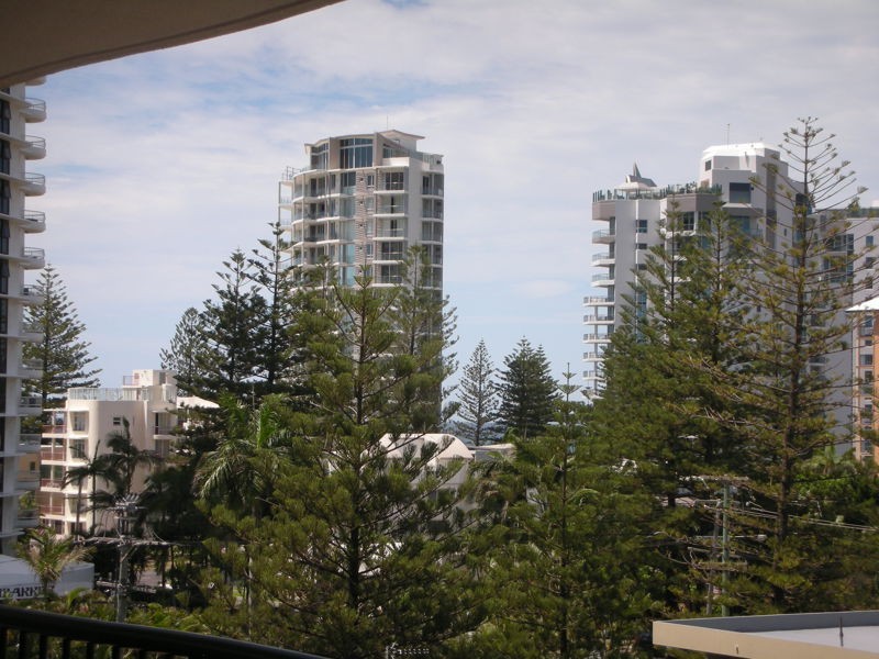 501/9 BEACH PARADE, Surfers Paradise QLD 4217