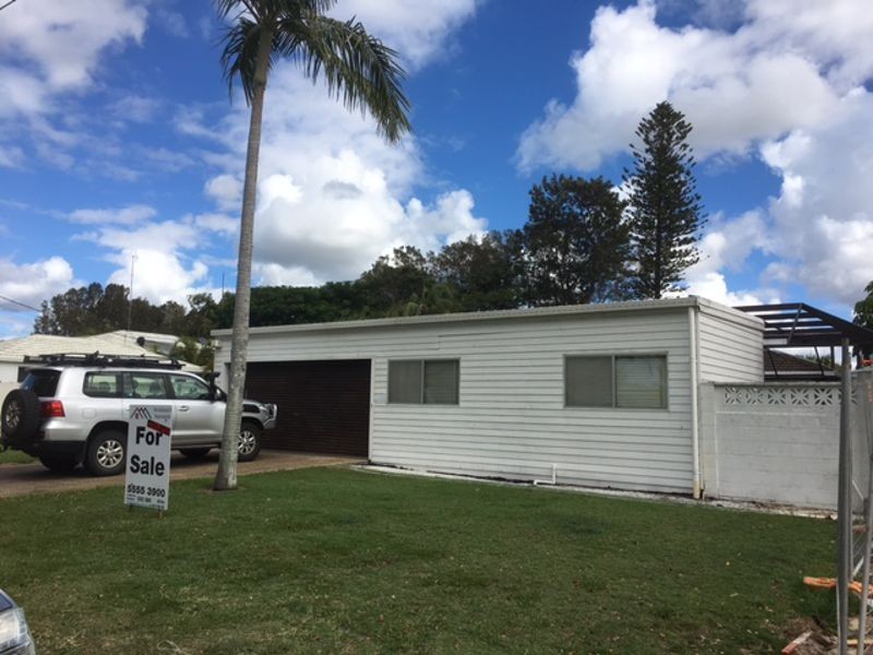 45 Fairway Drive, Clear Island Waters QLD 4226