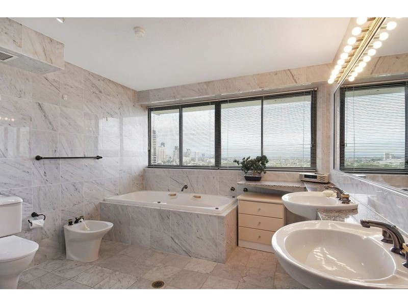 63/2890 Gold Coast Highway, Surfers Paradise QLD 4217