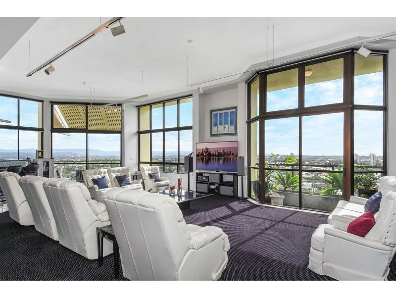 63/2890 Gold Coast Highway, Surfers Paradise QLD 4217