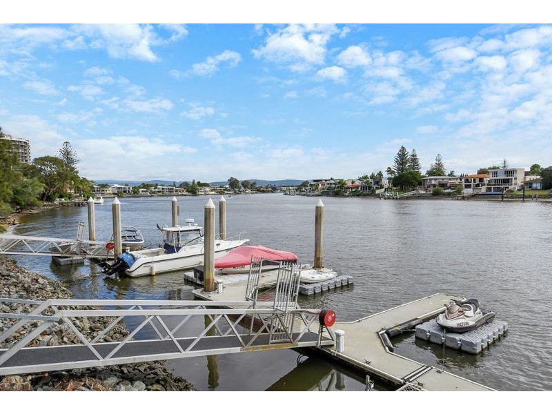 63/2890 Gold Coast Highway, Surfers Paradise QLD 4217