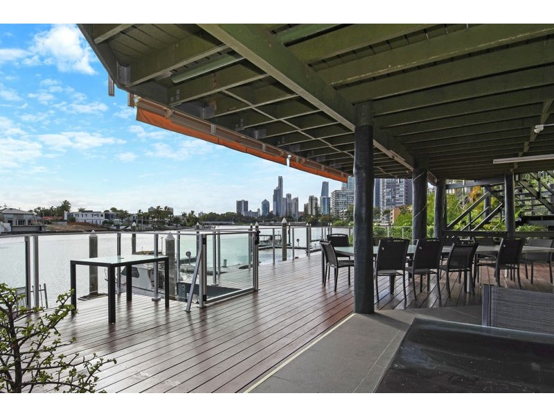 63/2890 Gold Coast Highway, Surfers Paradise QLD 4217