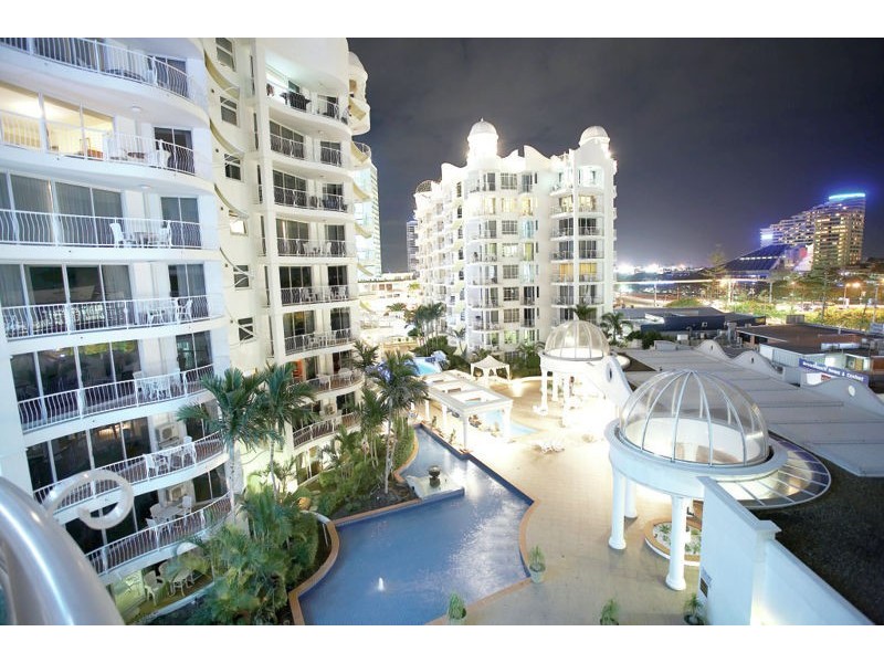 1107/24 Queensland Avenue, Broadbeach QLD 4218