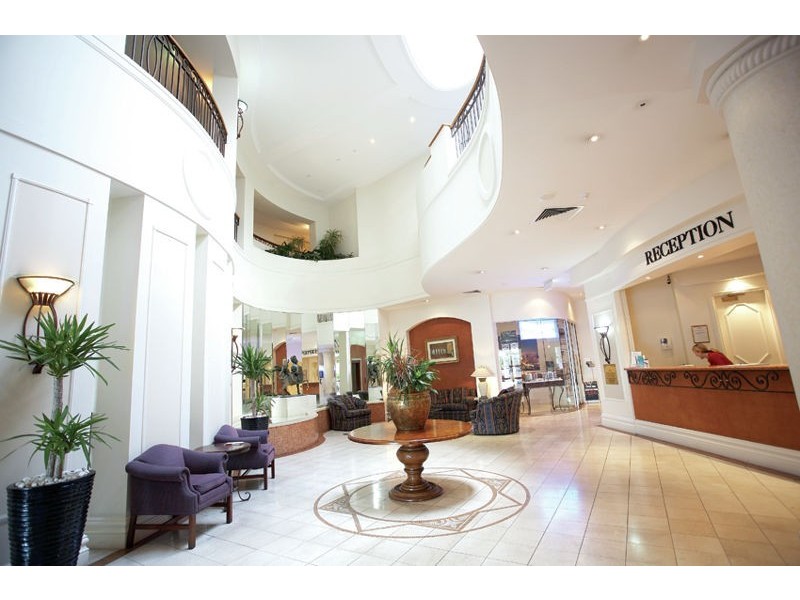 1107/24 Queensland Avenue, Broadbeach QLD 4218