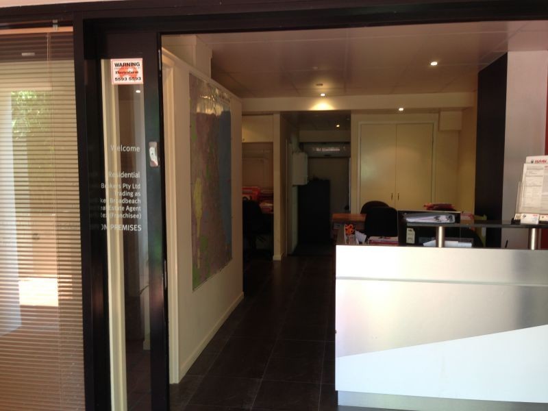 2/10 Albert Avenue, Broadbeach QLD 4218