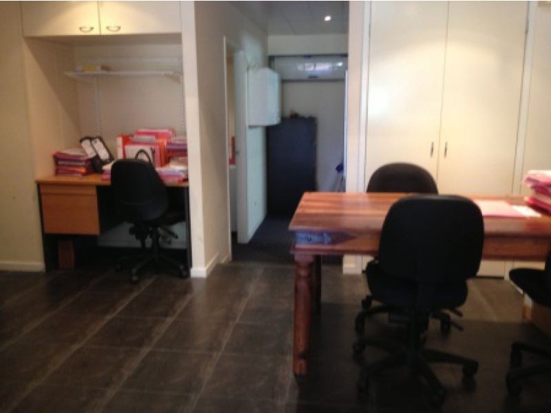 2/10 Albert Avenue, Broadbeach QLD 4218