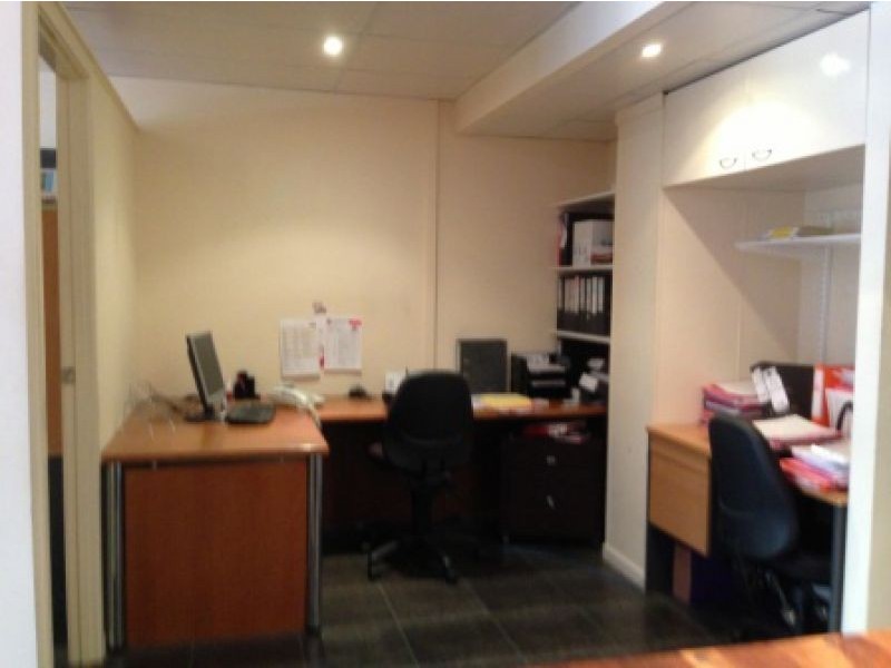 2/10 Albert Avenue, Broadbeach QLD 4218