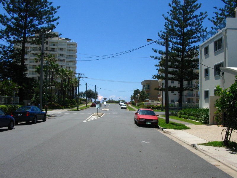 7/14 First Avenue, Broadbeach QLD 4218