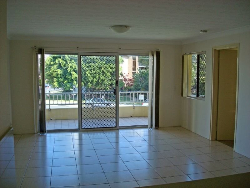 5/5 Australia Avenue, Broadbeach QLD 4218