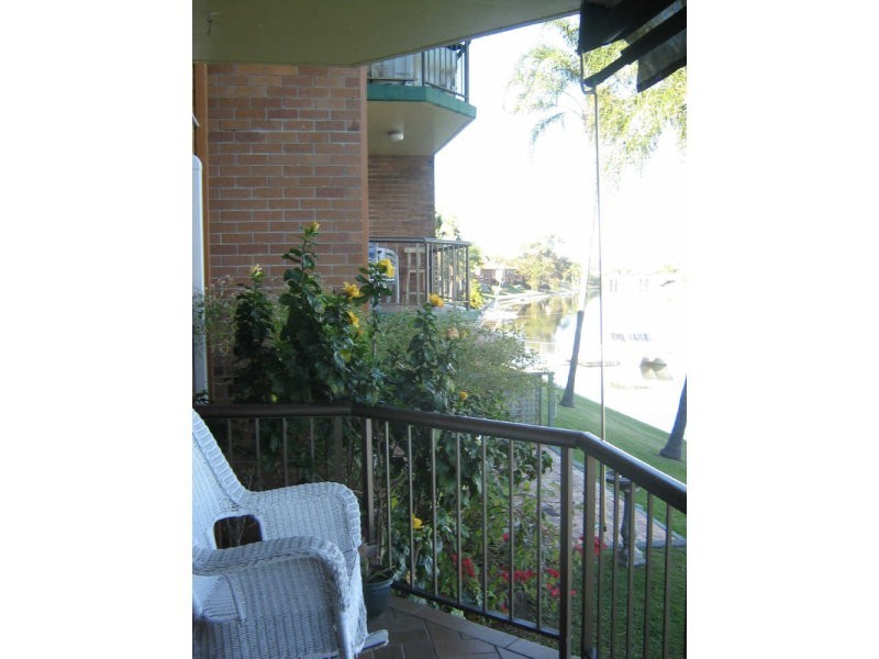 7/33 Duet Drive, Mermaid Waters QLD 4218
