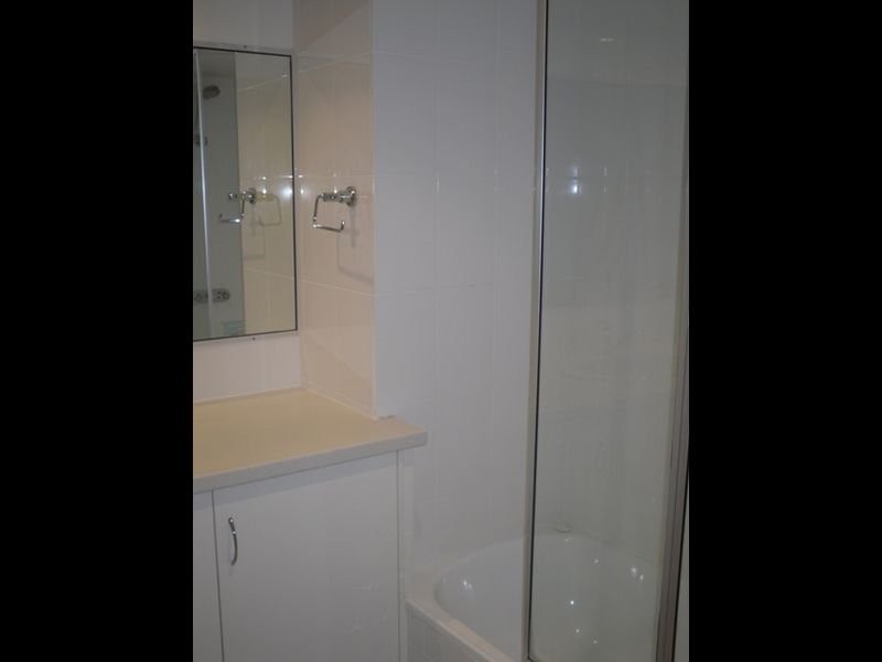 3B/18 Aubrey Street, Surfers Paradise QLD 4217