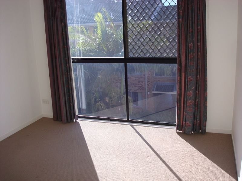 4/37 Brighton Street, Biggera Waters QLD 4216