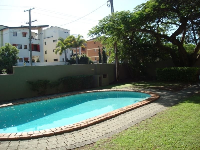 5/42 Britannia Avenue, Broadbeach QLD 4218