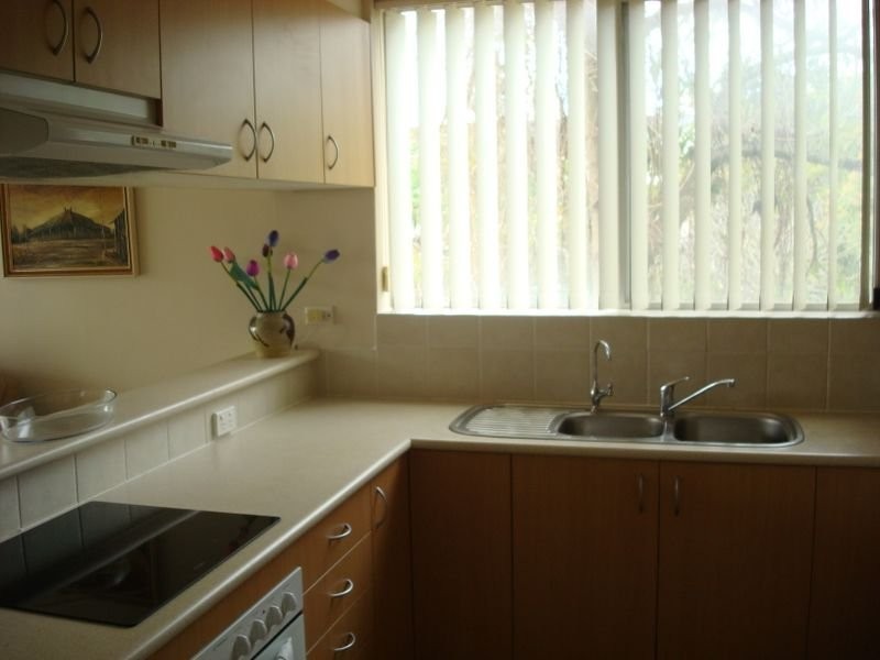 5/42 Britannia Avenue, Broadbeach QLD 4218