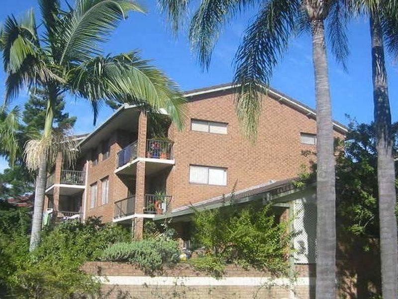 Unit 3/4 Rosewood Avenue, Broadbeach QLD 4218